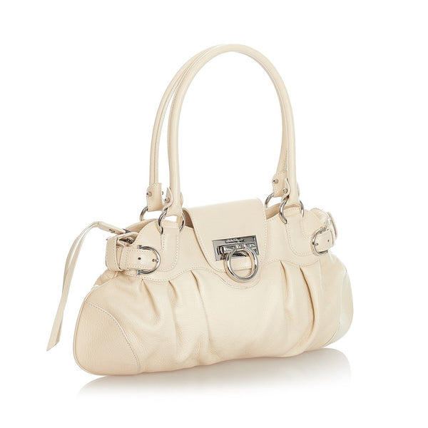 サルヴァトーレフェラガモ ガンチーニ AU-21 6317 ホワイト ベージュ レザー ハンドバッグ レディース Salvatore Ferragamo 【中古】