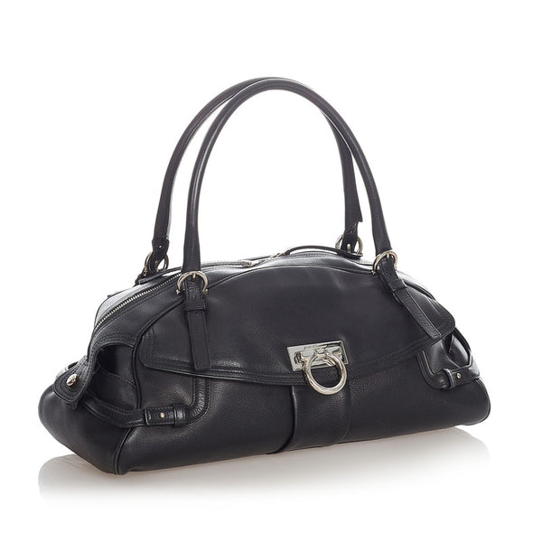 サルヴァトーレフェラガモ ガンチーニ ショルダーバッグ AB-21 5815 ブラック レザー レディース Salvatore Ferragamo 【中古】