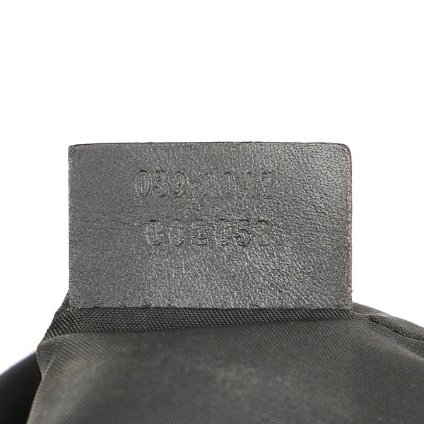 グッチ スネーク柄 039 9047 ブラック グレー ホワイト ナイロン レザー ポーチ レディース GUCCI 【中古】