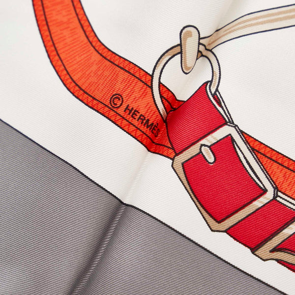 エルメス カレ90 Eperon d’or 黄金の拍車 アイボリー グレー マルチ シルク スカーフ レディース HERMES 【中古】