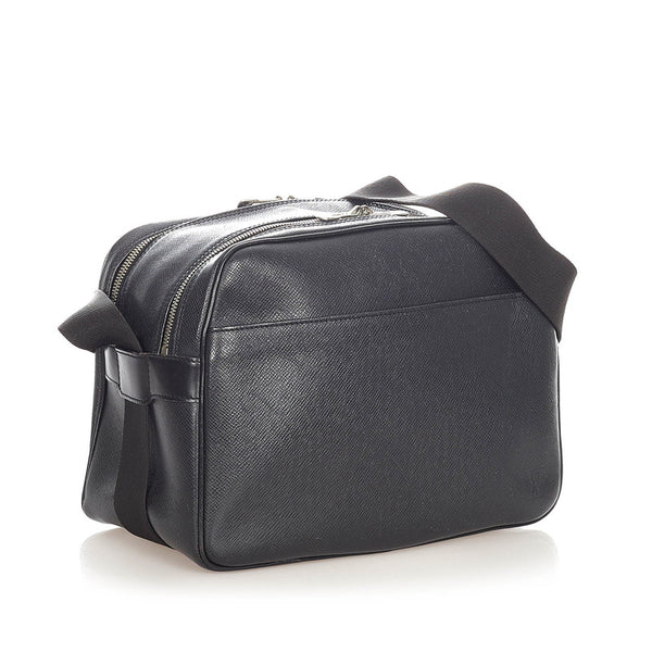 ルイ ヴィトン タイガ リポーターPM M30152 ブラック レザー ショルダーバッグ メンズ LOUIS VUITTON 【中古】