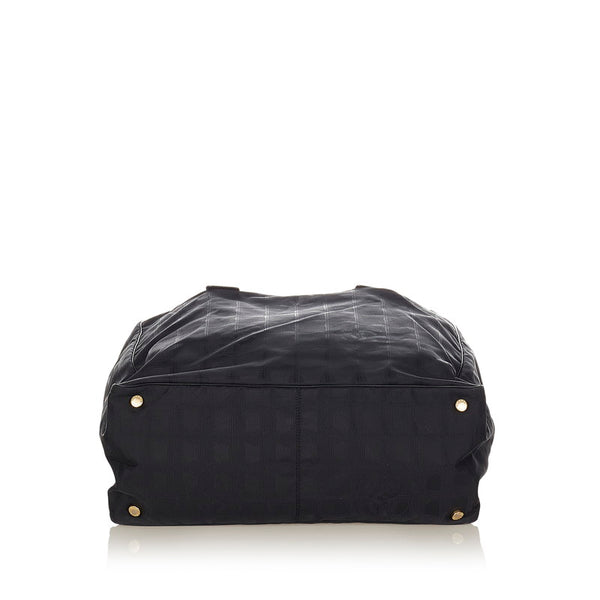 シャネル ニュートラベル ブラック ナイロン トートバッグ レディース CHANEL 【中古】