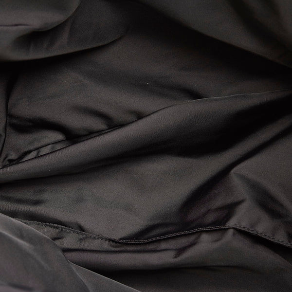 シャネル ニュートラベル ブラック ナイロン トートバッグ レディース CHANEL 【中古】