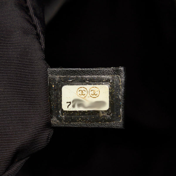シャネル ニュートラベル ブラック ナイロン トートバッグ レディース CHANEL 【中古】