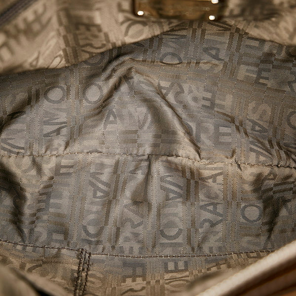 サルヴァトーレフェラガモ ガンチーニ ハンドバッグ AB-21 5370 カーキ パテントレザー レディース Salvatore Ferragamo 【中古】