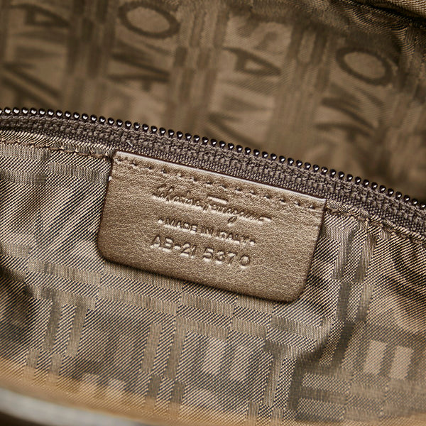 サルヴァトーレフェラガモ ガンチーニ ハンドバッグ AB-21 5370 カーキ パテントレザー レディース Salvatore Ferragamo 【中古】