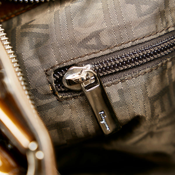 サルヴァトーレフェラガモ ガンチーニ ハンドバッグ AB-21 5370 カーキ パテントレザー レディース Salvatore Ferragamo 【中古】