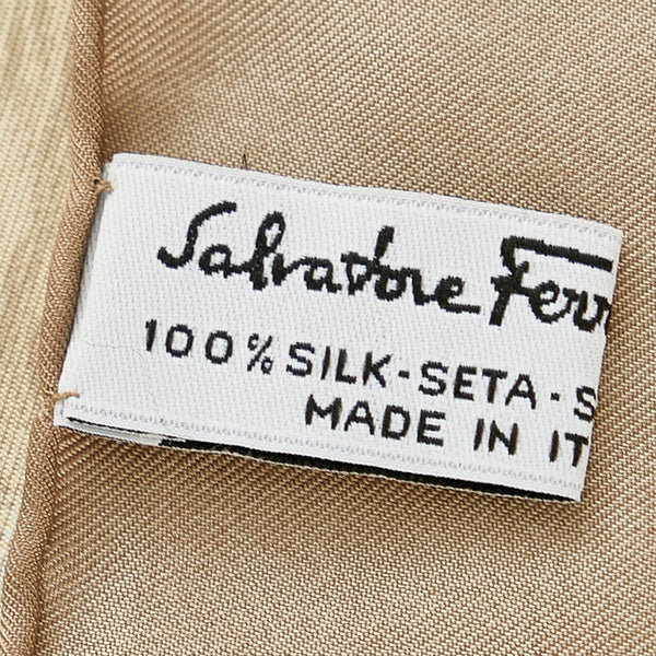 サルヴァトーレフェラガモ Z20160099900 ベージュ シルク スカーフ レディース Salvatore Ferragamo 【中古】