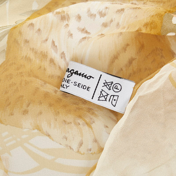 サルヴァトーレフェラガモ ショール ベージュ オレンジ　グリーン シルク レディース Salvatore Ferragamo 【中古】