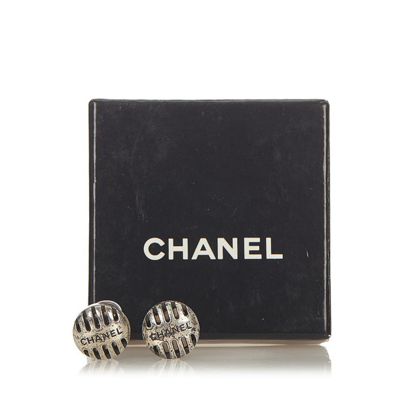 シャネル シルバー メタル 90年代ロゴ イヤリング レディース CHANEL 【中古】