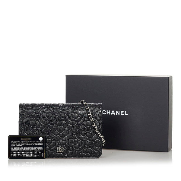 シャネル カメリア A82336 ブラック キャビアスキン ウォレットチェーン レディース CHANEL 【中古】