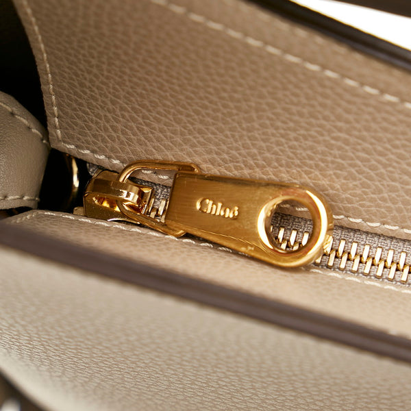 クロエ 03203765-9 ベージュ レザー 肩掛け ショルダーバッグ レディース Chloe 【中古】