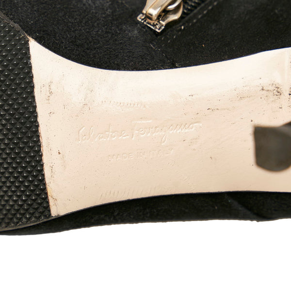 サルヴァトーレフェラガモ ブラック スウェード レザー ロングブーツ レディース Salvatore Ferragamo 【中古】