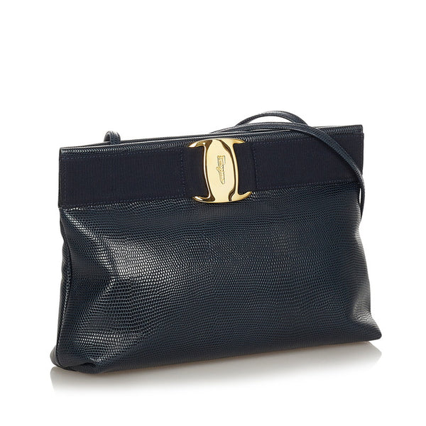 サルヴァトーレフェラガモ ヴァラ 型押し D210588 ネイビー レザー 斜め掛け ショルダーバッグ レディース Salvatore Ferragamo 【中古】