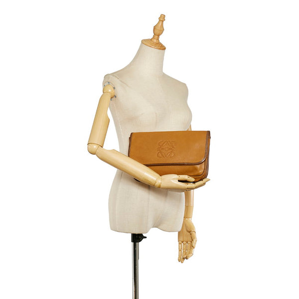 ロエベ アナグラム キャメル レザー ポーチ レディース LOEWE 【中古】
