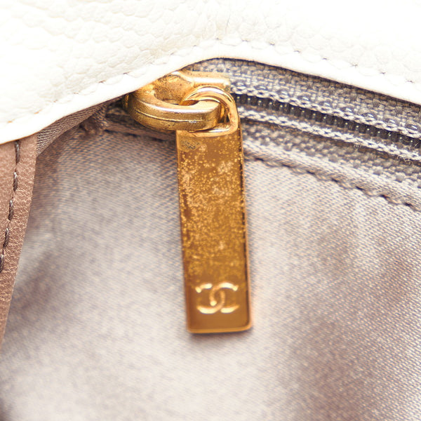 シャネル ココマーク ホワイト キャビアスキン チェーン ショルダーバッグ レディース CHANEL 【中古】