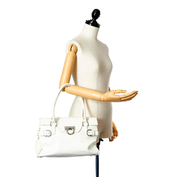 サルヴァトーレフェラガモ ガンチーニ DY-21 4402 アイボリー レザー ハンドバッグ レディース Salvatore Ferragamo 【中古】