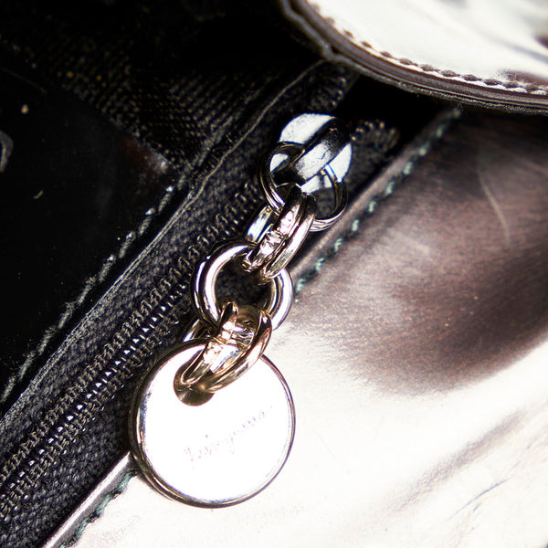 サルヴァトーレフェラガモ ガンチーニ ハンドバッグ ショルダーバッグ 2WAY P21 6770 メタリックブラック パテントレザー レディース Salvatore Ferragamo 【中古】