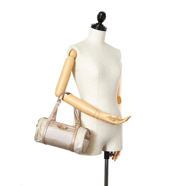 サルヴァトーレフェラガモ ヴァラリボン EE-21 C160 ピンクベージュ ナイロン レザー ハンドバッグ レディース Salvatore Ferragamo 【中古】