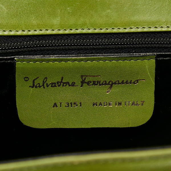 サルヴァトーレフェラガモ ガンチーニ AT3151 グリーン レザー 斜め掛け ショルダーバッグ レディース Salvatore Ferragamo 【中古】
