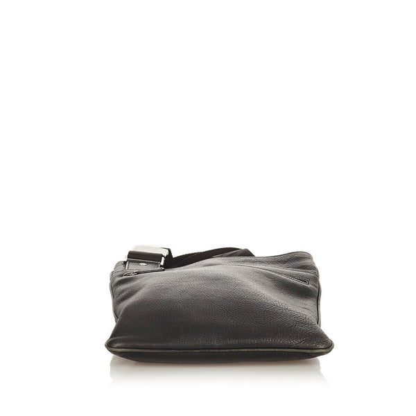 サルヴァトーレフェラガモ ロゴ ストラップ FZ-24 8106 ブラック レザー 斜め掛け ショルダーバッグ メンズ Salvatore Ferragamo 【中古】