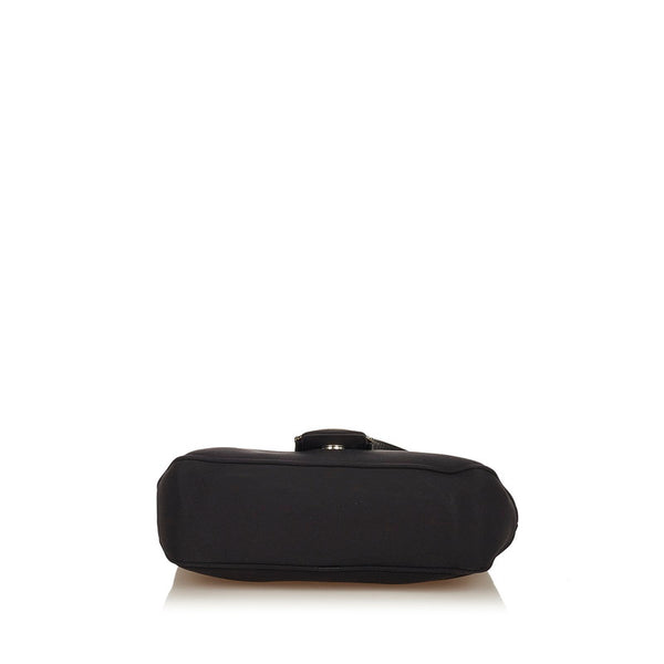 サルヴァトーレフェラガモ ヴァラ BZ-21 8188 ブラック ナイロン レザー 肩掛け ショルダーバッグ レディース Salvatore Ferragamo 【中古】