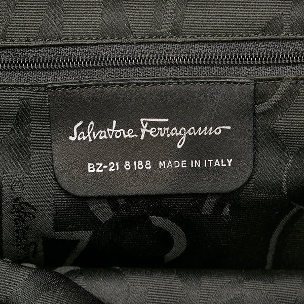 サルヴァトーレフェラガモ ヴァラ BZ-21 8188 ブラック ナイロン レザー 肩掛け ショルダーバッグ レディース Salvatore Ferragamo 【中古】