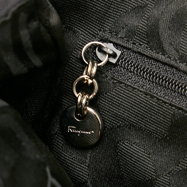 サルヴァトーレフェラガモ ヴァラ BZ-21 8188 ブラック ナイロン レザー 肩掛け ショルダーバッグ レディース Salvatore Ferragamo 【中古】