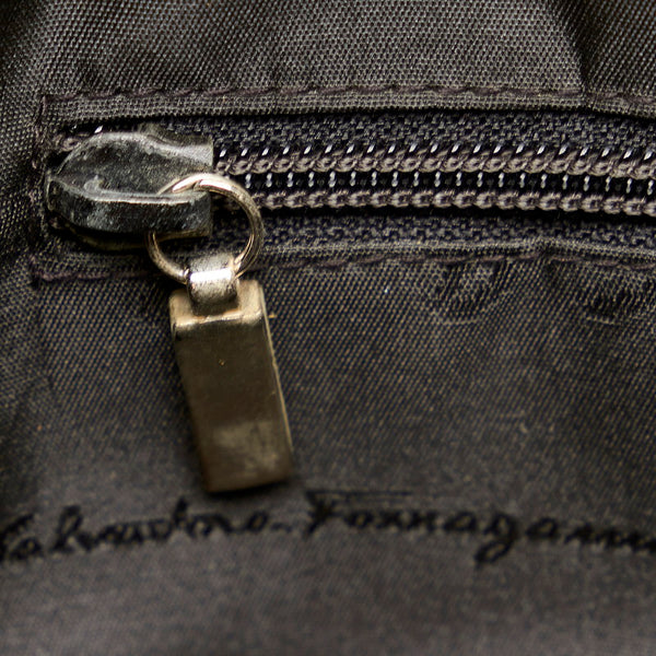 サルヴァトーレフェラガモ DV-21 0288 ブラック ナイロン ハンドバッグ レディース Salvatore Ferragamo 【中古】