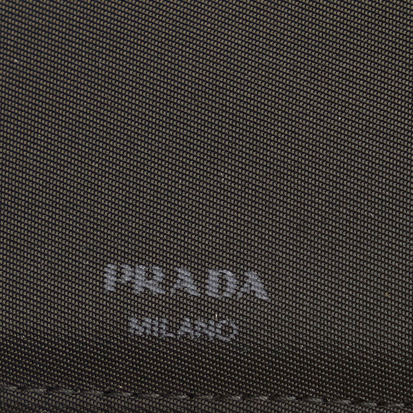 プラダ ブラック フェイクファー 二つ折り財布 レディース PRADA 【中古】