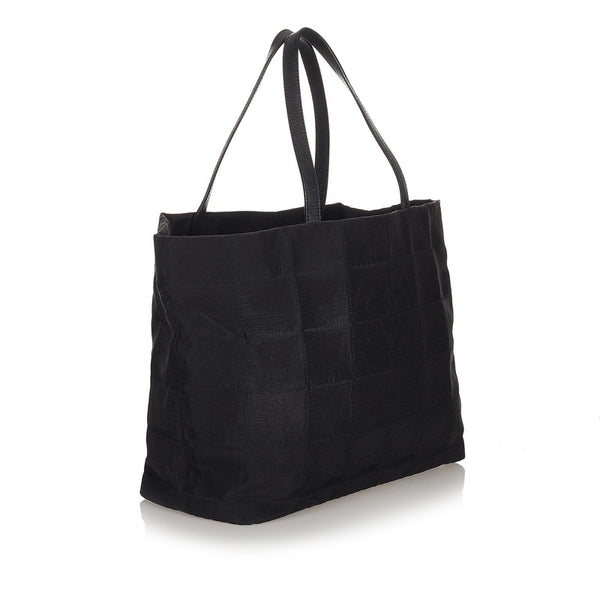 シャネル ニュートラベルライン トートバッグ ブラック ナイロン レザー レディース CHANEL 【中古】