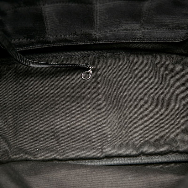 シャネル ニュートラベルライン トートバッグ ブラック ナイロン レザー レディース CHANEL 【中古】