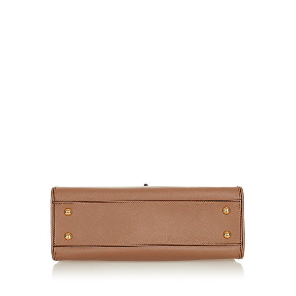 サルヴァトーレフェラガモ ガンチーニ チェーン ショルダーバッグ ブラウン レザー レディース Salvatore Ferragamo 【中古】