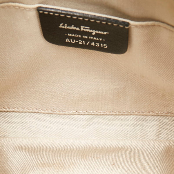 サルヴァトーレフェラガモ ガンチーニ ショルダーバッグ AU-21/4315 ブラック レザー レディース Salvatore Ferragamo 【中古】