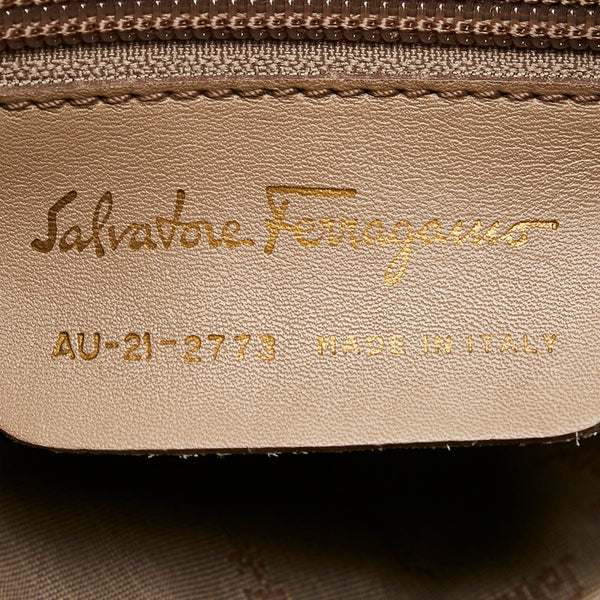 サルヴァトーレフェラガモ ショルダーバッグ AU-21-2773 ベージュ スウェード レザー レディース Salvatore Ferragamo 【中古】