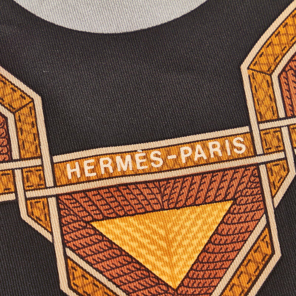 エルメス カレ90　 CUIRS DU DESERT 砂漠の革飾り グレー シルク スカーフ レディース HERMES 【中古】