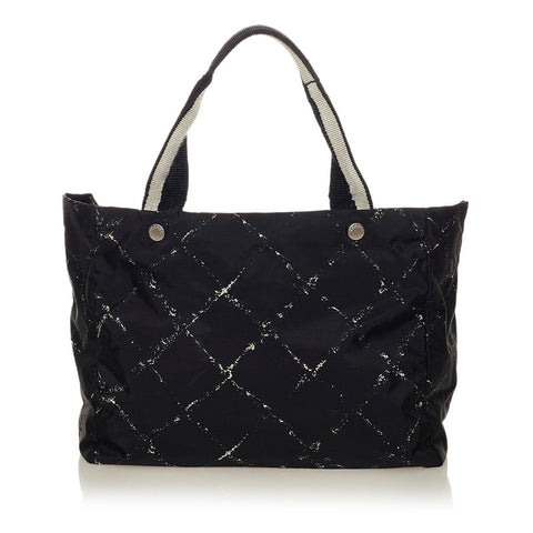 シャネル トラベルライン ブラック ナイロン トートバッグ レディース CHANEL 【中古】