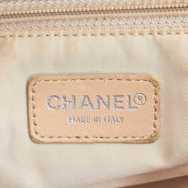 シャネル ニュートラベル ベージュ キャンバス レザー トートバッグ レディース CHANEL 【中古】