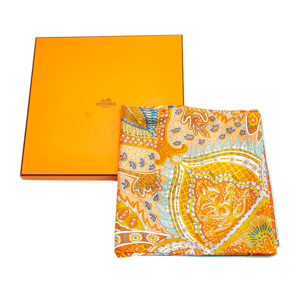 エルメス カレ90 LE JARDIN DE LA MAHARANI マハラニの庭 オレンジ シルク スカーフ レディース HERMES 【中古】