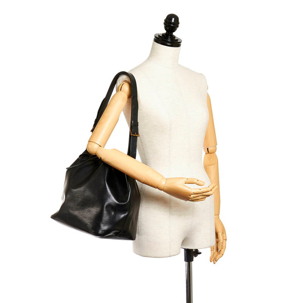 ルイ ヴィトン エピ プチ・ノエ M59012 ブラック レザー ショルダーバッグ レディース LOUIS VUITTON 【中古】