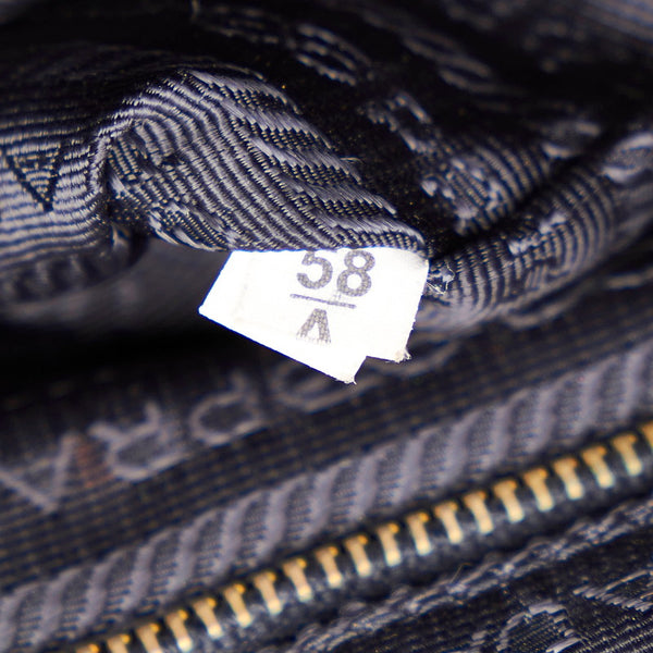 プラダ 斜め掛け ショルダーバッグ ネイビー ナイロン レディース PRADA 【中古】