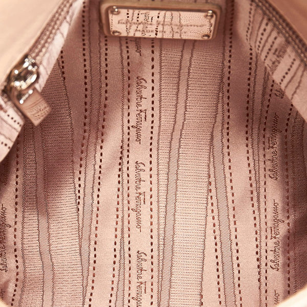 サルヴァトーレフェラガモ ガンチーニ AB-21 D659 ピンクベージュ レザー 斜め掛け チェーン ショルダーバッグ レディース Salvatore Ferragamo 【中古】