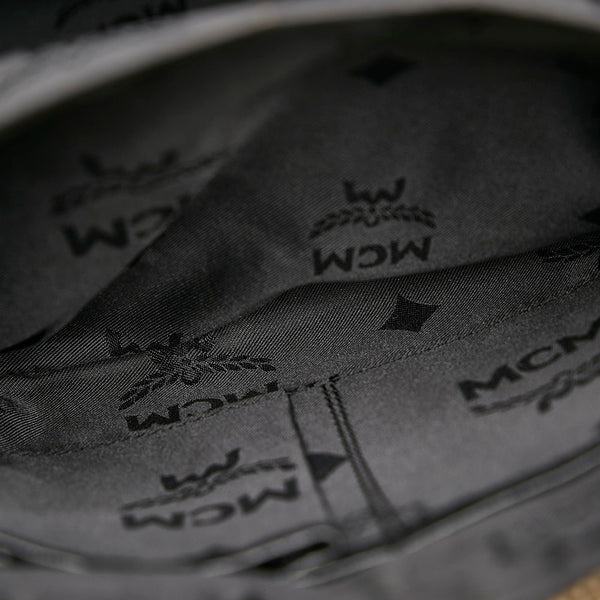 エム シー エム ショルダーバッグ ブラック レザー レディース MCM 【中古】