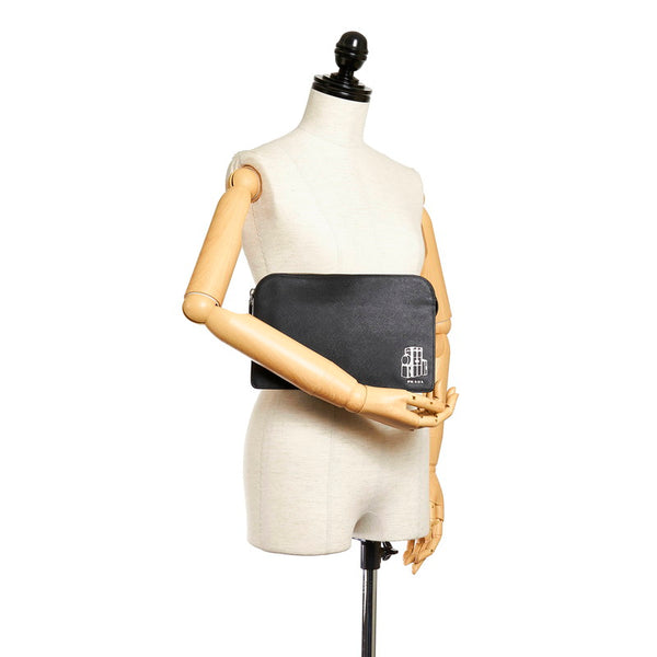 プラダ サフィアーノ クラッチバッグ ブラック レザー ユニセックス PRADA 【中古】