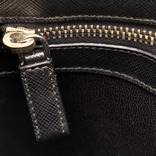 プラダ サフィアーノ クラッチバッグ ブラック レザー ユニセックス PRADA 【中古】