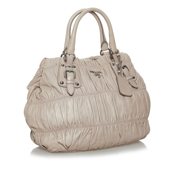 プラダ アイボリー レザー ハンドバッグ ショルダーバッグ 2WAY レディース PRADA 【中古】