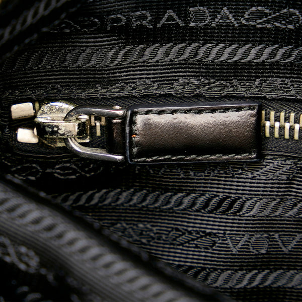 プラダ ブラック ナイロン ショルダーバッグ レディース PRADA 【中古】