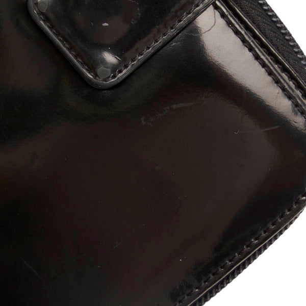プラダ ラウンドファスナー ブラック エナメル レディース PRADA 【中古】