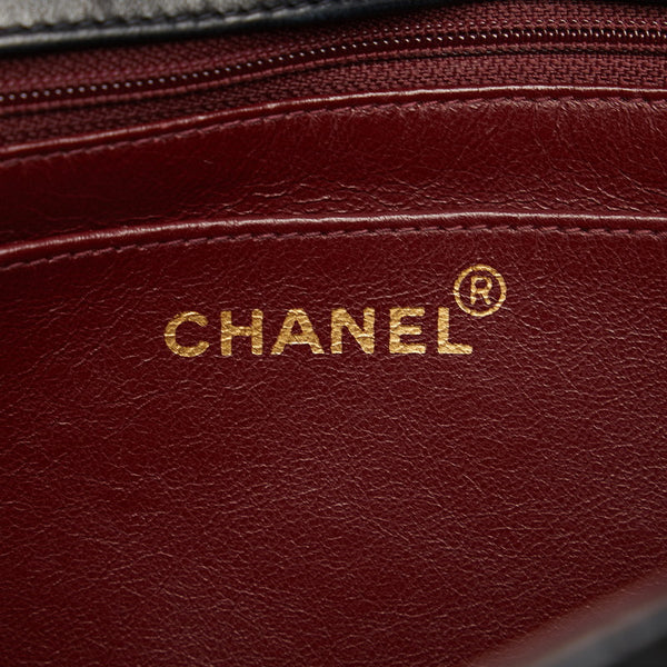 シャネル マトラッセ ココマーク ダイアナ25 チェーン ショルダーバッグ  ブラック レザー レディース CHANEL 【中古】