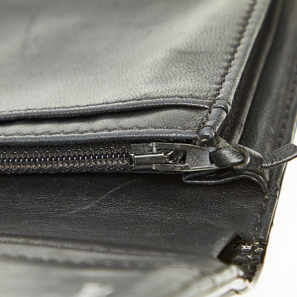 シャネル チョコバー ブラック パテントレザー 長財布 レディース CHANEL 中古